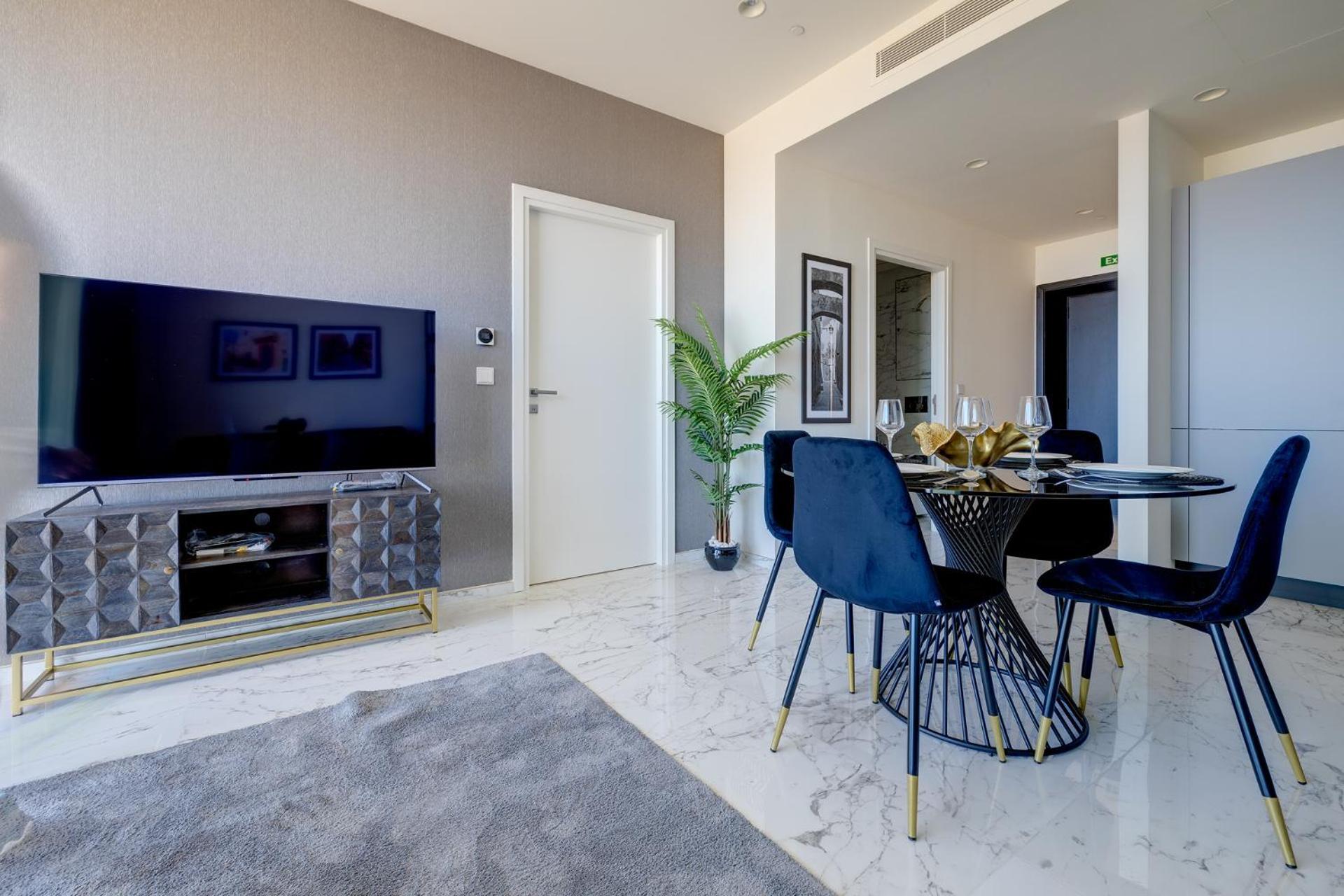 Stylish Skyline Apartment Mercury Tower Saint Julian's Εξωτερικό φωτογραφία